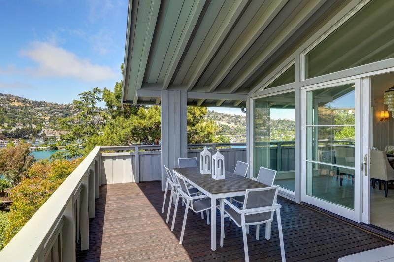 large_8Tamalpais-2019-116-MLS